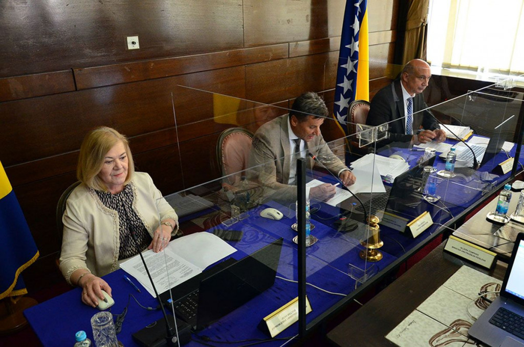 Vlada FBiH za još 14 dana produžila epidemiološke mjere