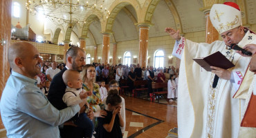 DAN OBITELJI NA KUPRESU "Kad Bog posije sjeme, ono raste"