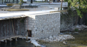 Gagro i danas betonira uz korito Bune, Jovićevo ministarstvo mjesec dana ne odgovara na upit ima li dozvole