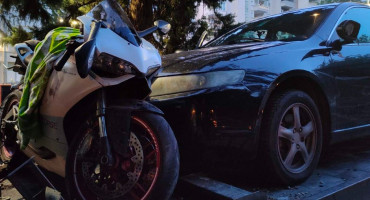 PROMETNA NESREĆA NA M-17 Motociklist teško ozlijeđen nakon sudara s automobilom