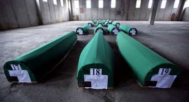Srebrenica 2021 sanduci sa žrtvama