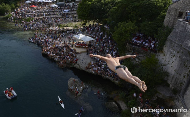 Odluka o skokovima sa Starog mosta nije dobila podršku vijećnika