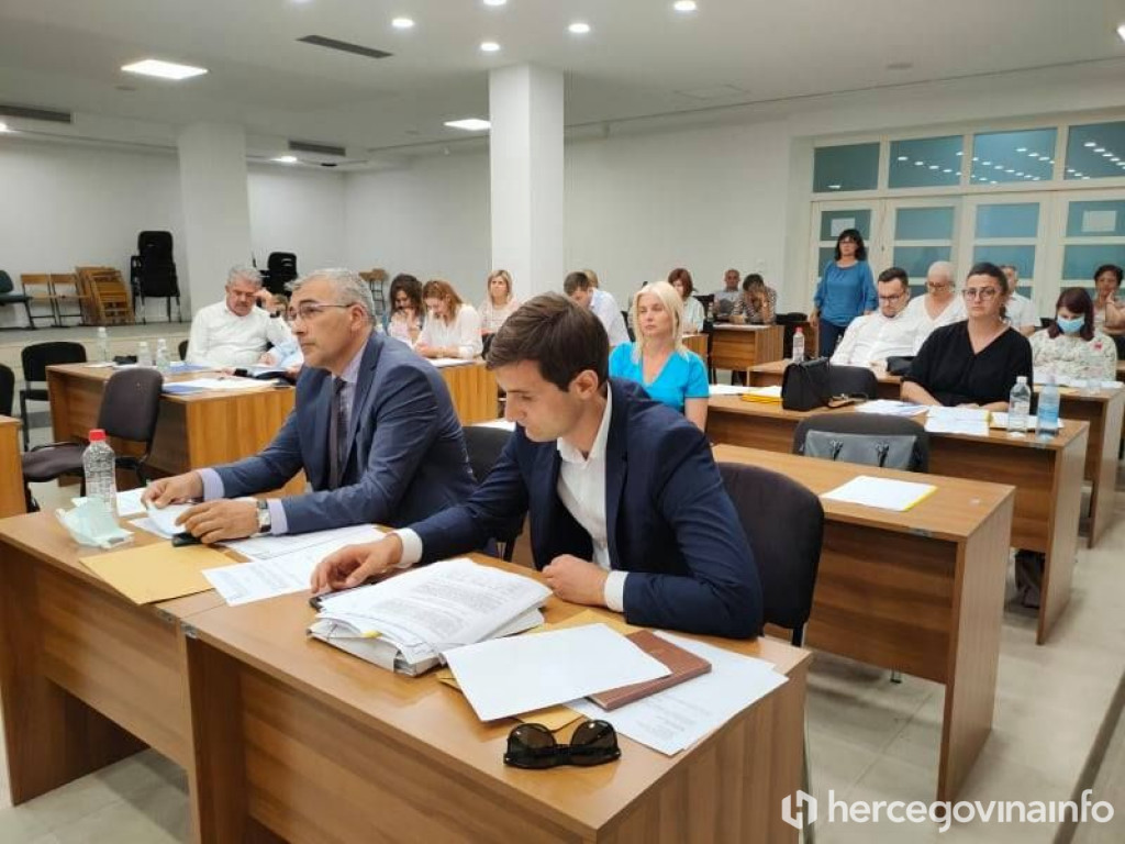 Srbi postali konstutivni u HNŽ-u, bosanski jezik usklađen s Ustavom FBiH