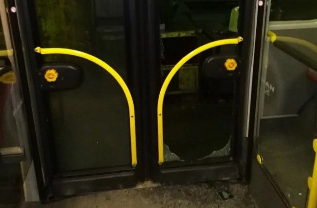 MOSTAR Pokušao provaliti u autobus