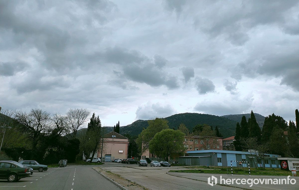 VRIJEME Žuto upozorenje za Livno i Sarajevo zbog grmljavine, a za Mostar i Trebinje zbog vrućine