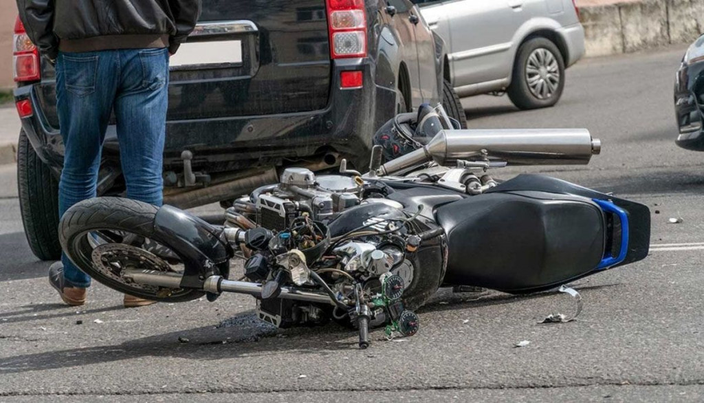 LJUBUŠKI U prometnoj nezgodi ozlijeđen motociklist