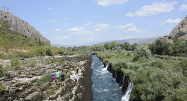 PORUKA SA BUNSKIH KANALA Zaustavite uništavanje jedinstvenog prirodnog fenomena