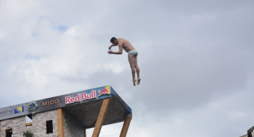 Rhiannan Iffland i Gary Hunt su pobjednici Red Bull Cliff Divinga u Mostaru