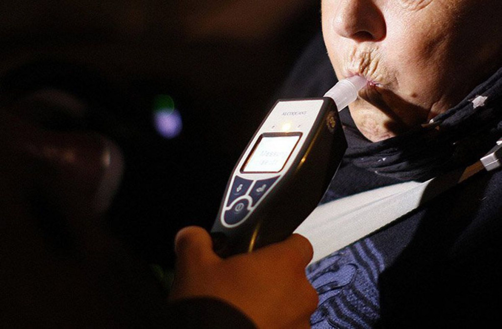 BIH Uhićeni zbog upravljanja autom s 5,5 i 4,4 promila alkohola