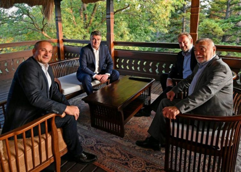 MILANOVIĆ "Izetbegović nije jedini, ali je najveći predstavnik Bošnjaka"
