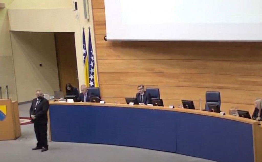 KRIZA VLASTI Srbi nisu došli na sjednicu Parlamenta BiH