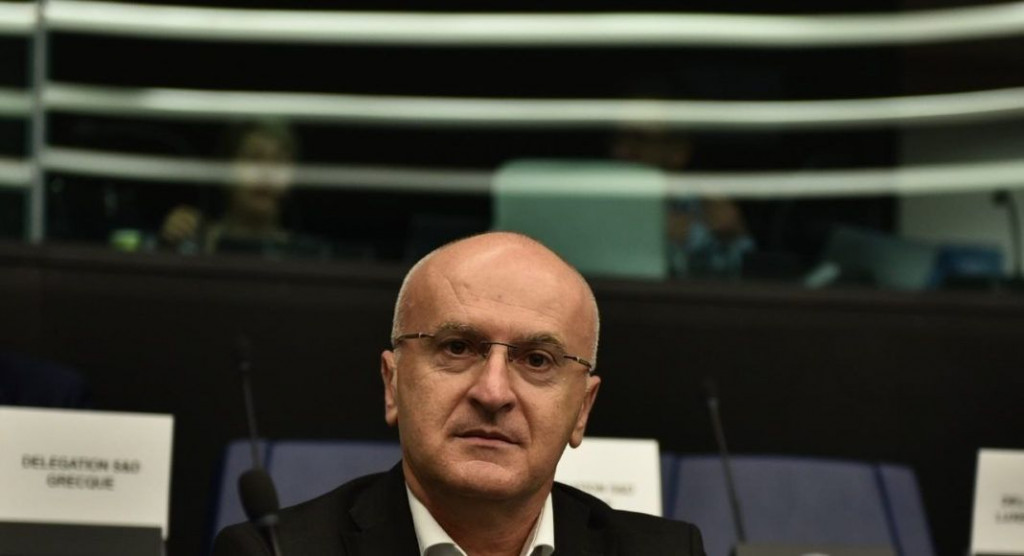 BIVŠI MINISTAR Fred Matić zabrinut jer se žene savjetuju prije pobačaja, a ginekolozi imaju priziv savjesti