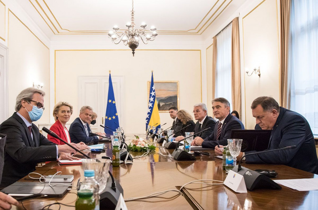 SASTANAK SA VON DER LEYEN Dodik pričao o 'drugim glasovima' i otcjepljenju, a Džaferović i Komšić zadovoljni