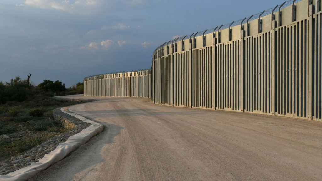 GRČKA GRADI OGRADU "Spriječiti pod svaku cijenu dolazak novih migranata iz Afganistana"