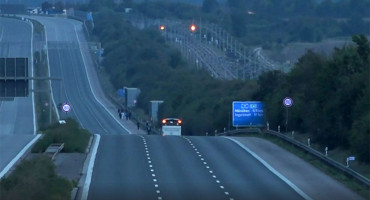 TALAČKA KRIZA U autobusu iz Njemačke za Srbiju čuo glasove pa zarobio putnike i vozače