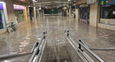 Ljubljana ne pamti zadnjih 250 godina ovakve poplave; evakuirano kazalište, pod vodom ceste i objekti