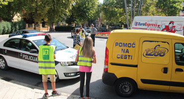 DJECA NA CESTI Narednih dana na ulicama su i školske patrole