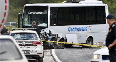 Sudar bus i Audi Semizovac