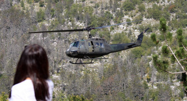 TO JE BIH S helikopterima se ide na rođendan i gase lažni požari, pravi ne