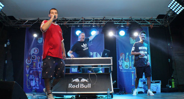 MOSTAR Hip hop atrakcija iz Crne Gore zabavljala publiku u Starom gradu
