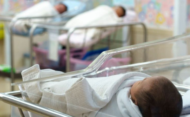 OVO SU NAJČEŠĆI SIMPTOMI Šestero novorođenčadi zaraženo enterovirusnim meningitisom u zagrebačkoj bolnici