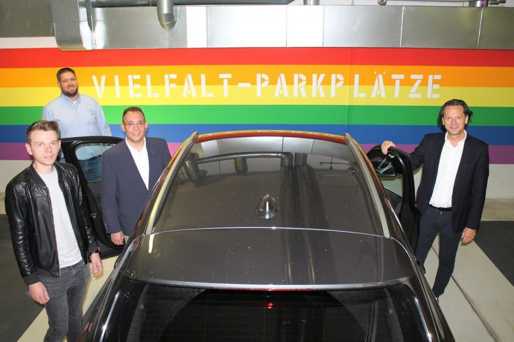 JEDNAKIJI OD JEDNAKIH Posebna parking mjesta za LGBT populaciju i migrante