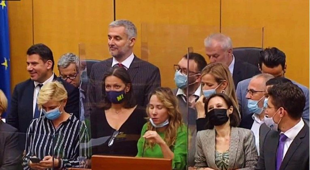 BURNA NOĆ U SABORU Zbog ravnatelja HRT-a, oporba opstruirala sjednicu