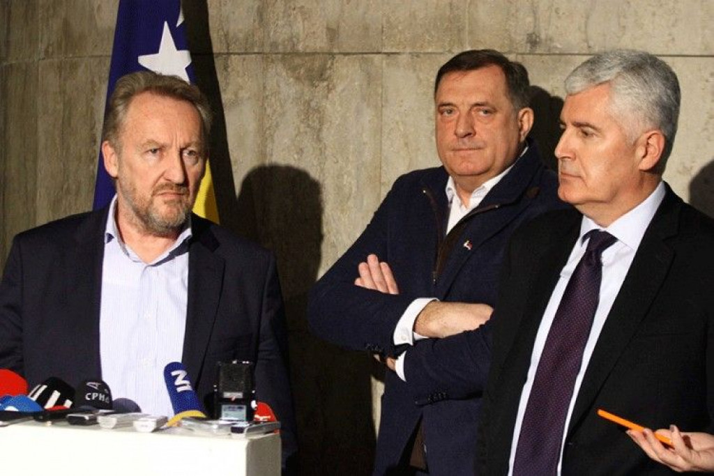 PRIJAVE PROTIV POLITIČARA Tužiteljstvo radi na više predmeta u kojima su prijavljeni Izetbegović, Čović i Dodik