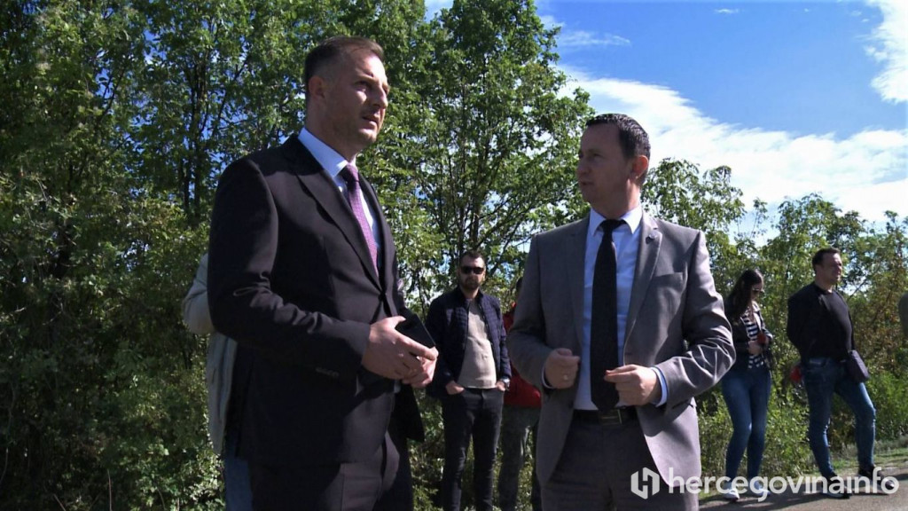 TREBINJE I MINISTAR Ne zna se ka'će, ali će se letjeti iz tog grada