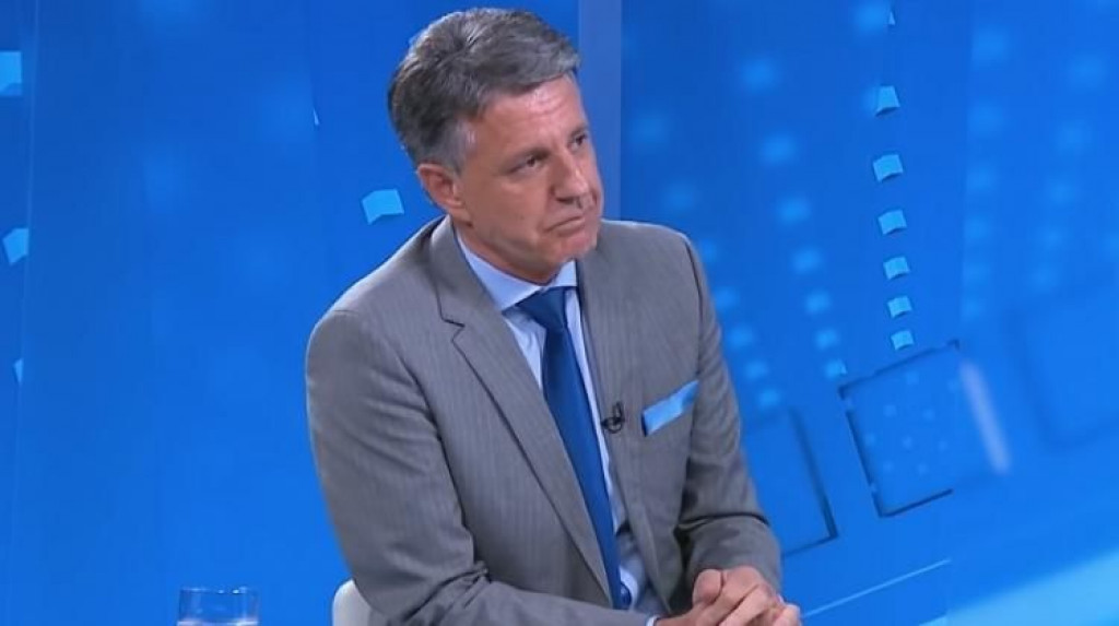 TRGOVAC ORUŽJEM Zvonko Zubak ostao bez 200 milijuna dolara