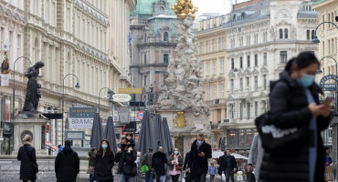 AUSTRIJA PRIPREMA LOCKDOWN Necijepljeni će moći izlaziti samo u izvanrednim situacijama