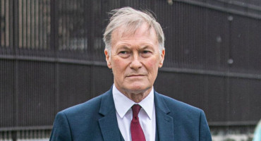 USRED BIJELA DANA Na ulici nožem ubijen političar koji se borio protiv pobačaja i za prava životinja