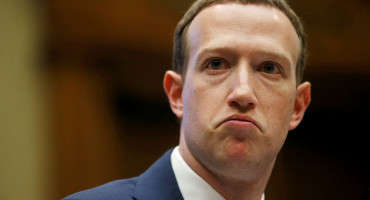 POTOP DIONICA FACEBOOKA Mark Zuckerberg izgubio 5,9 milijardi dolara