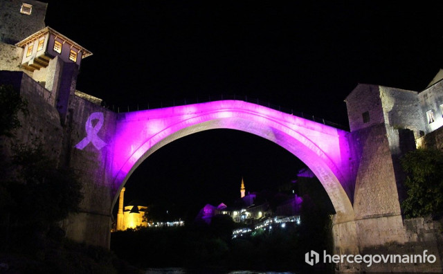 Bosna i Hercegovina večeras obojena u pink