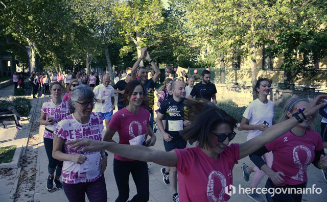 MOSTARSKIM ULICAMA Utrke-šetnje kao podrška oboljelima od raka dojke