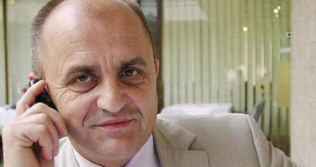 Dunjić does not pay debts, does not lose tenders and dismisses the disobedient
