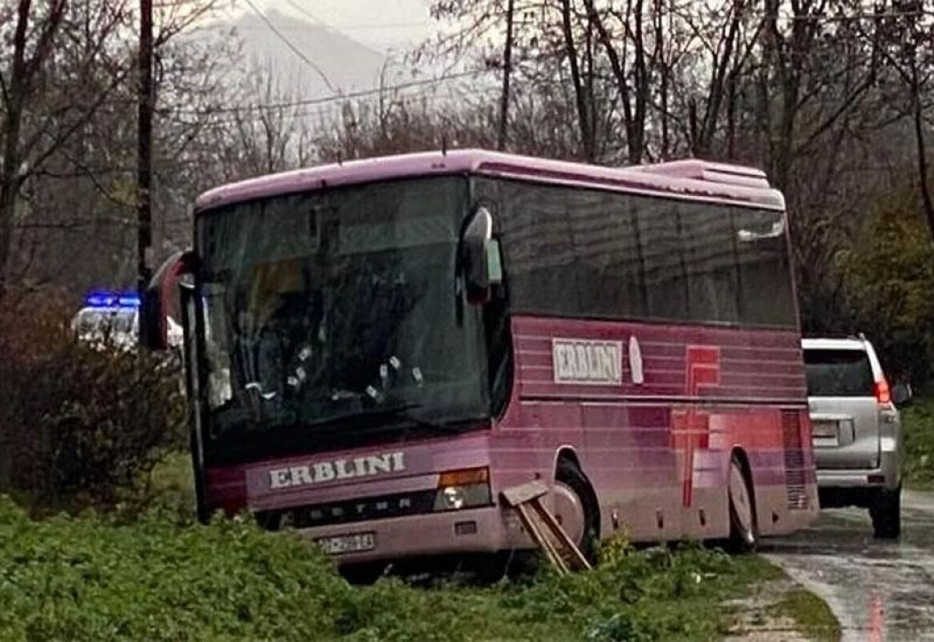 UBIJENE TRI OSOBE Vlada Kosova daje nagradu za informacije o napadaču na autobus