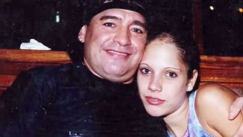 SUĐENJE BOŽANSTVU Maradona optužen za silovanje i zlostavljanje maloljetnice