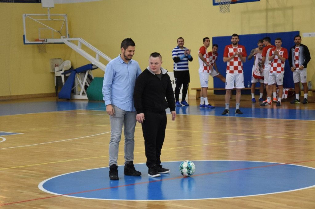 LOPTOM DO DOBROTE U Čitluk dolaze Jedvaj, Krstanović, Menalo, Ivan Dodig...
