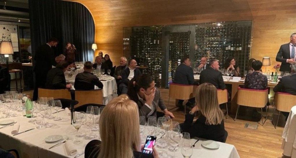 HERCEGOVCI OSVAJAJU ZAGREB Preko 10 hercegovačkih vinarija predstavilo svoja najbolja vina
