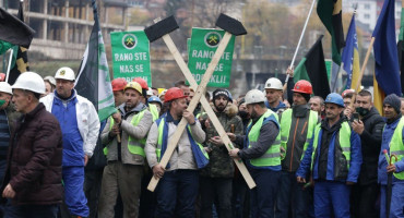 RUDARI NE ODSTUPAJU 'Samo smjena direktora Elektroprivrede i Rudnika dolaze u obzir!'