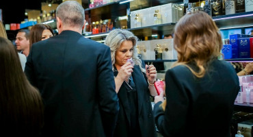 U Mostaru svečano otvorena 'Luxury' parfumerija