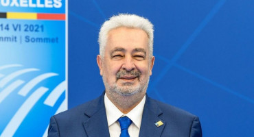 Zdravko Krivokapić, Crna Gora zemlja, cijepljenje