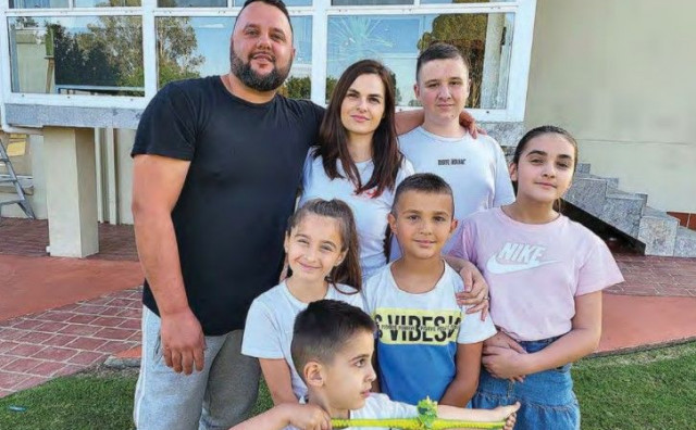 NOVI TRENDOVI Dvije mlade obitelji od 7 i 8 članova iz BiH Australiju mijenjaju Hrvatskom