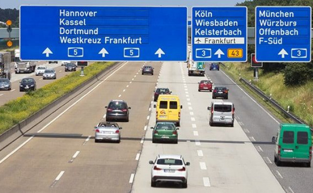 NEMA DVISTA SMISTA Većina Nijemaca ipak za ograničenje brzine na autocestama, ali ne zbog brzine
