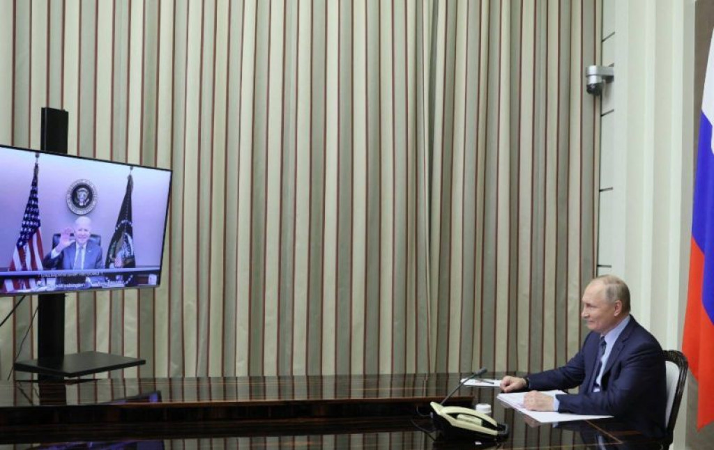 ONLINE SASTANAK Joe Biden upozorio Vladimira Putina