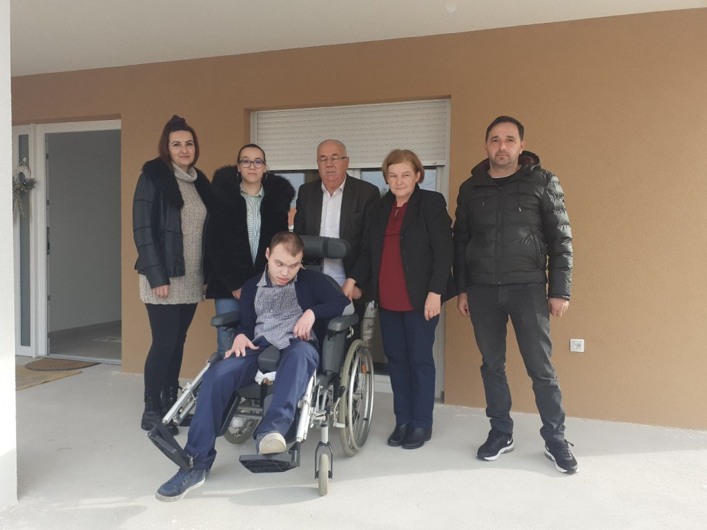 PREDIVNA BOŽIĆNA PRIČA IZ HERCEGOVINE Obitelj Galić dobila novu kuću