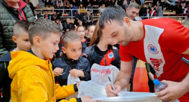 Rukometni spektakl u Mostaru okupio velika imena