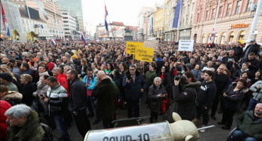APSURD KOMORE Kazne za liječnike prosvjednike, a oni koje je podmićivao Pfizer prošli su bez pokretanja postupaka