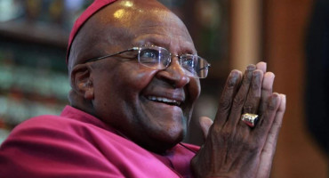Desmond Tutu, Nobelova nagrada za mir.